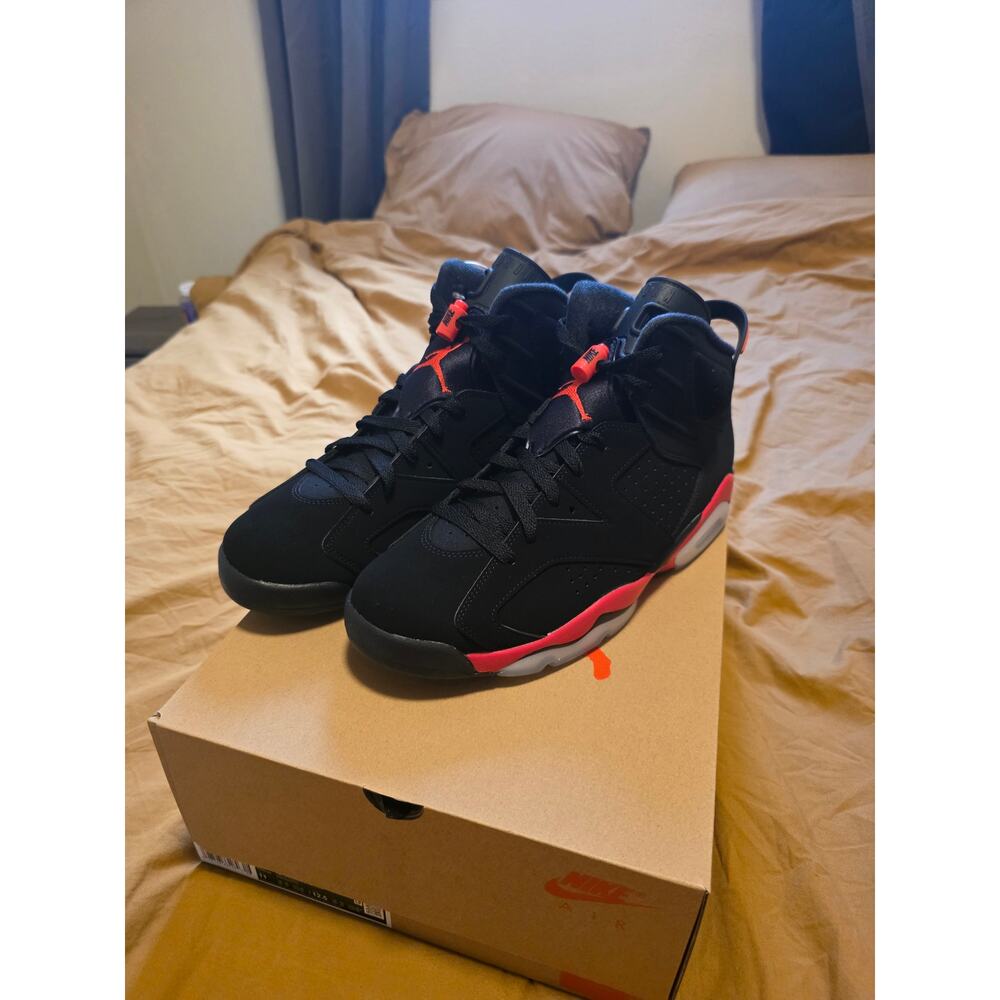 Air Jordan 6 Retro "Infrared Salesman". Size 11